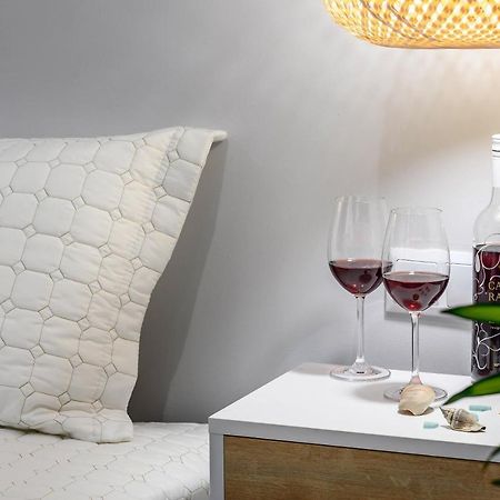 Ammos Suites 이라피트라 외부 사진